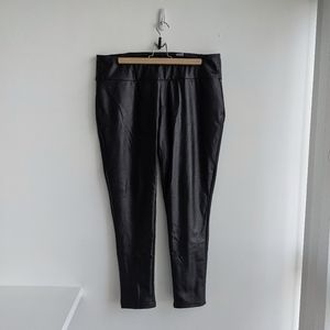 Kendall & Kylie Faux Leather Stretchy Leggings size XL